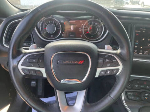 2015 Dodge Challenger SXT Plus
