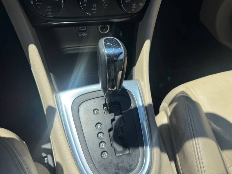 2013 Chrysler 200 Limited