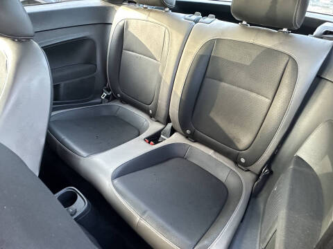 2015 Volkswagen Beetle 1.8T Entry PZEV