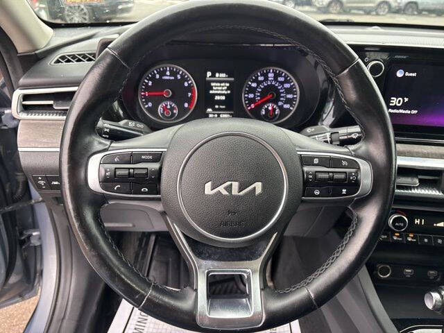 2022 Kia K5 EX