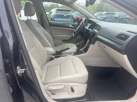 2020 Volkswagen Golf TSI