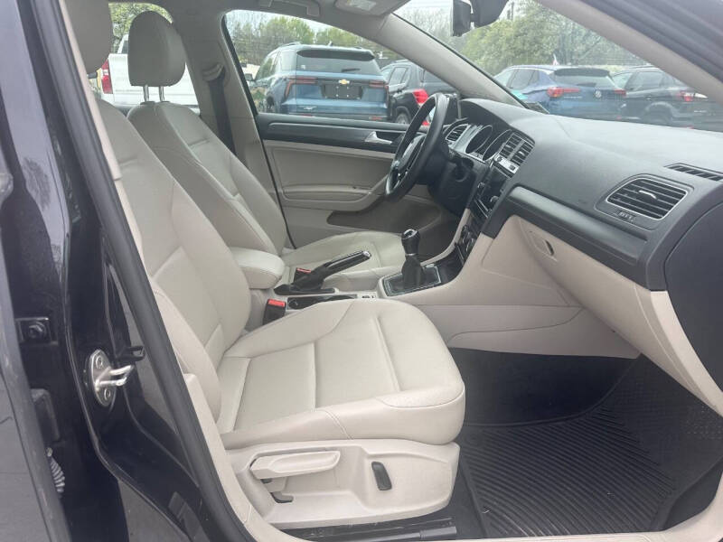 2020 Volkswagen Golf TSI