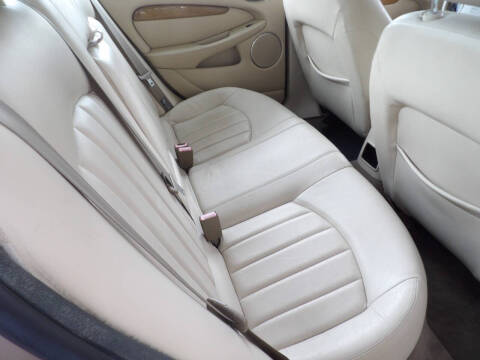 2003 Jaguar X-Type 2.5