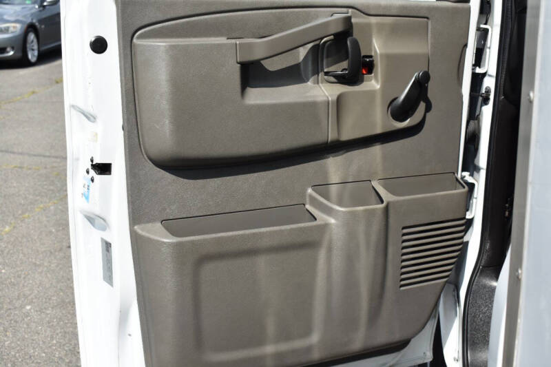 2020 Chevrolet Express 3500