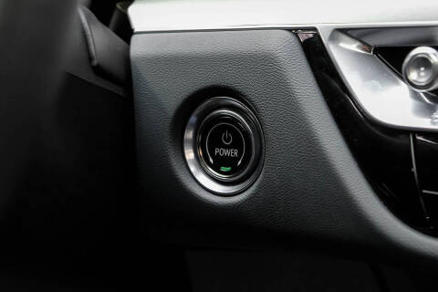 2024 Cadillac LYRIQ Luxury 3