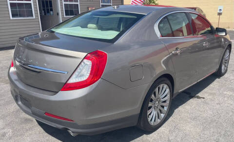 2015 Lincoln MKS