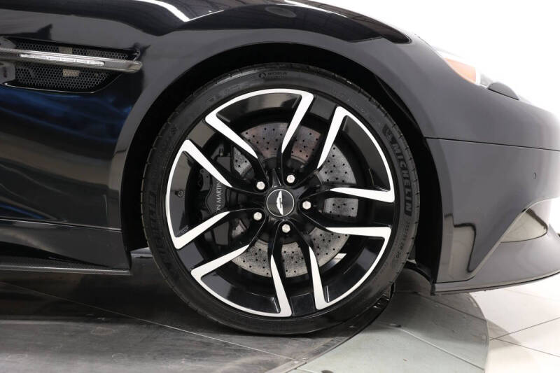 2016 Aston Martin Vanquish