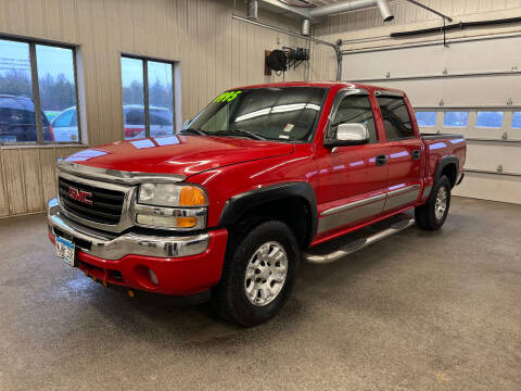 2005 GMC Sierra 1500 for sale at Sand's Auto Sales in Cambridge MN