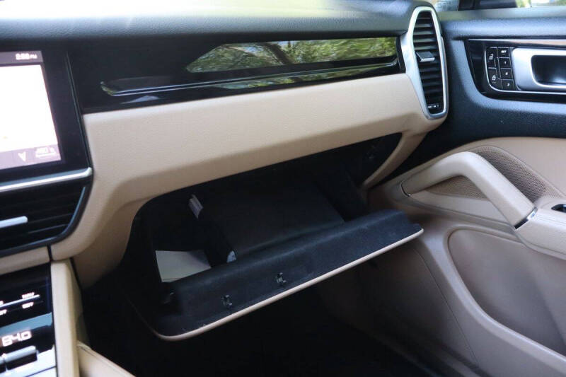 2019 Porsche Cayenne S