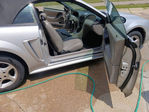 2003 Ford Mustang Premium
