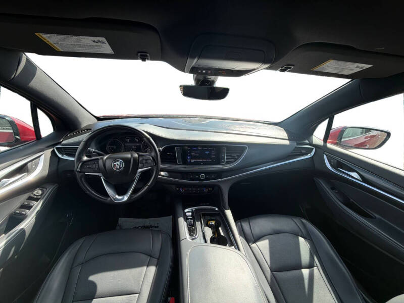 2022 Buick Enclave Essence