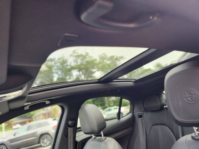 2022 Alfa Romeo Stelvio Ti