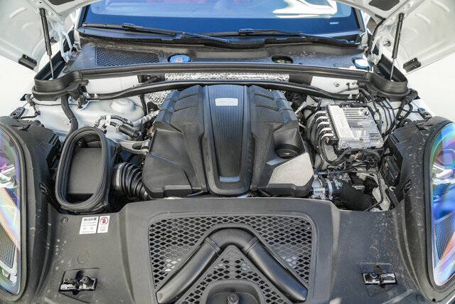 2024 Porsche Macan GTS