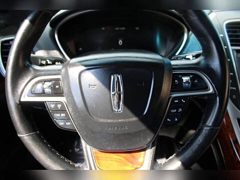 2020 Lincoln Nautilus Reserve