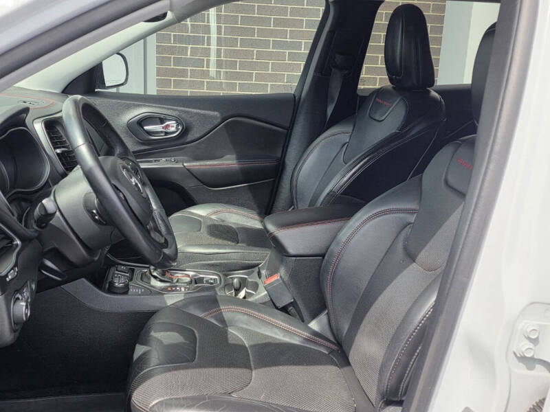 2019 Jeep Cherokee Trailhawk Elite