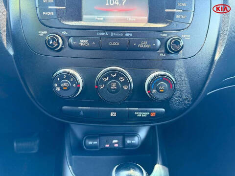 2016 Kia Soul +