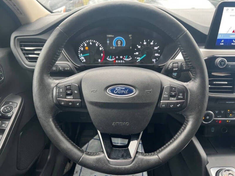 2020 Ford Escape SEL