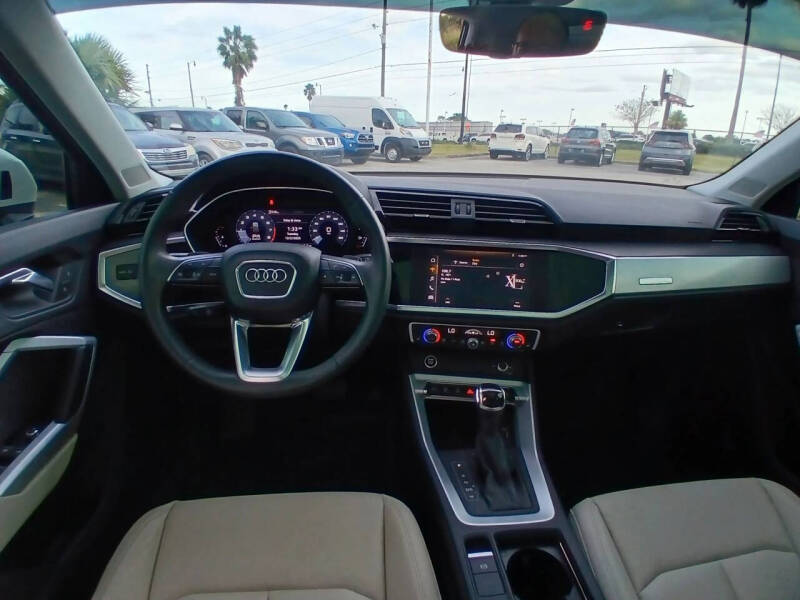 2021 Audi Q3 quattro S line Premium 45 TFSI