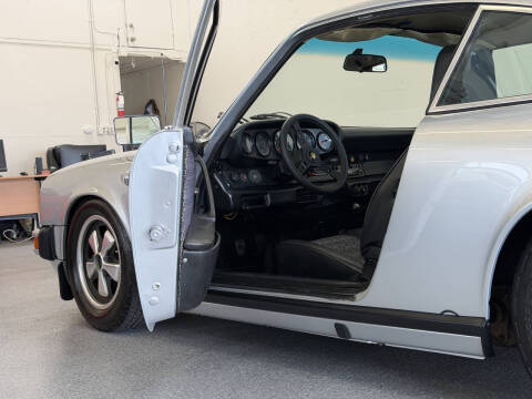 1975 Porsche 911