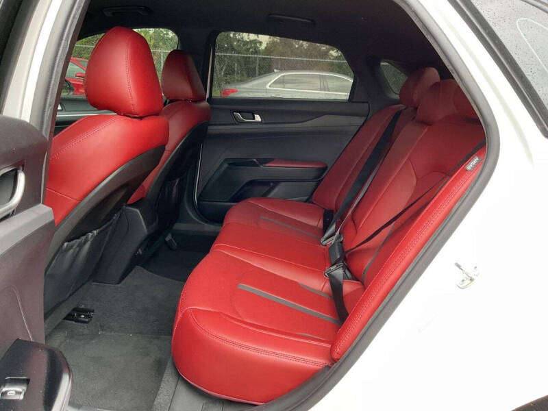 2023 Kia K5