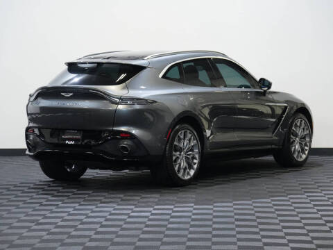 2021 Aston Martin DBX