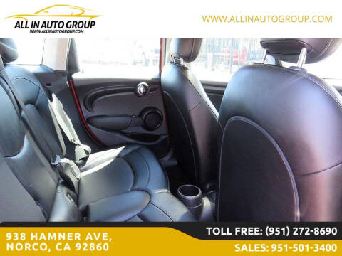 2017 MINI Hardtop 4 Door Cooper