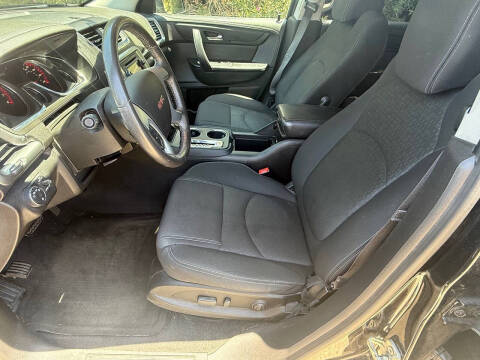 2015 GMC Acadia SLE-2