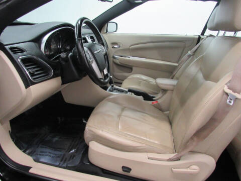 2011 Chrysler 200 Limited