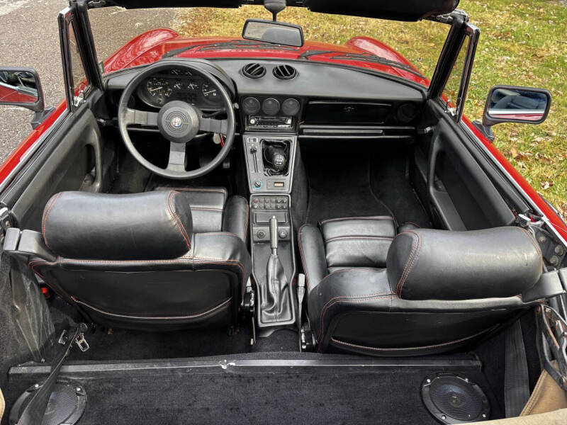 1988 Alfa Romeo Spider Veloce
