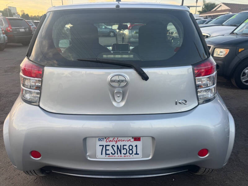 2013 Scion iQ