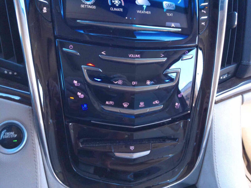 2018 Cadillac Escalade ESV Luxury