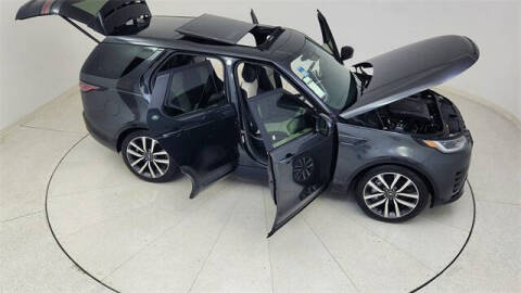 2024 Land Rover Discovery P300 Dynamic SE