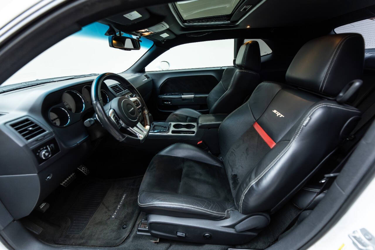2012 Dodge Challenger 100