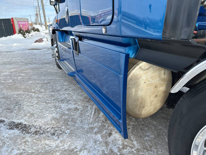2016 Freightliner Cascadia