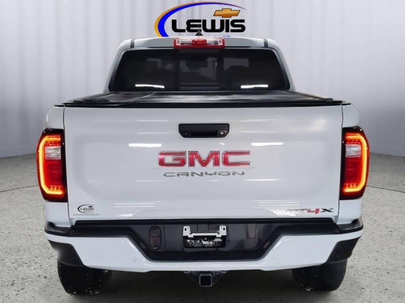 2024 GMC Canyon AT4X