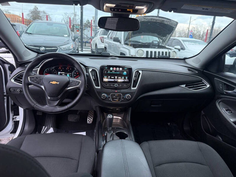 2017 Chevrolet Malibu LT