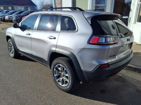 2022 Jeep Cherokee Trailhawk