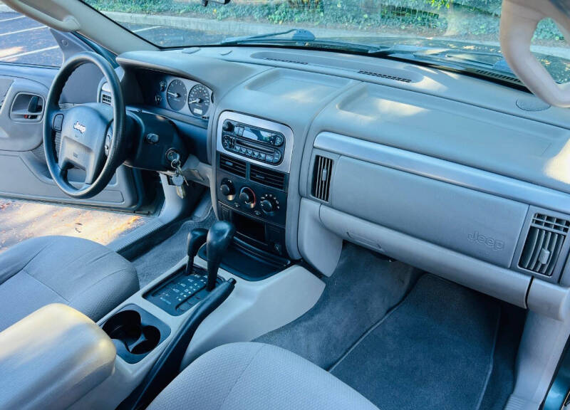 2003 Jeep Grand Cherokee Laredo