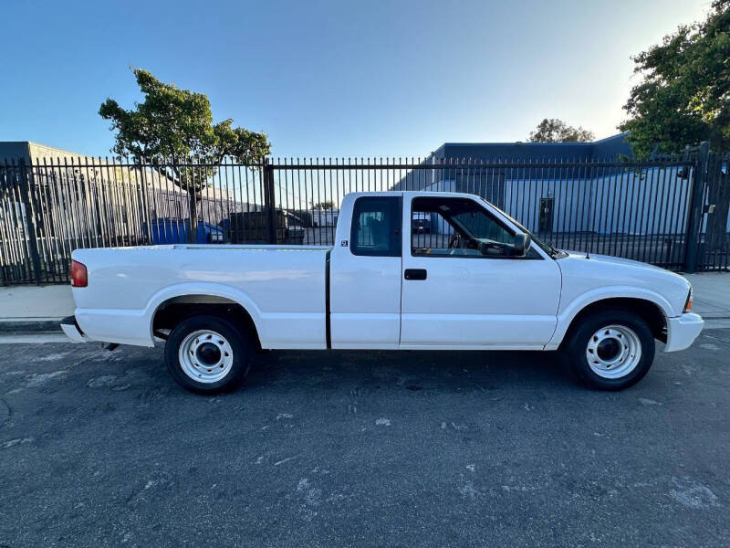 2002 GMC Sonoma SL