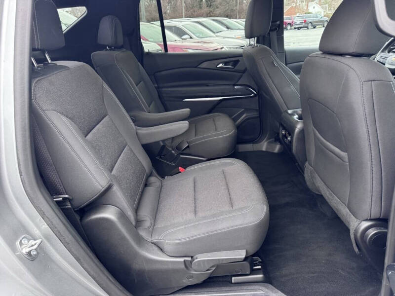 2024 Chevrolet Traverse LT