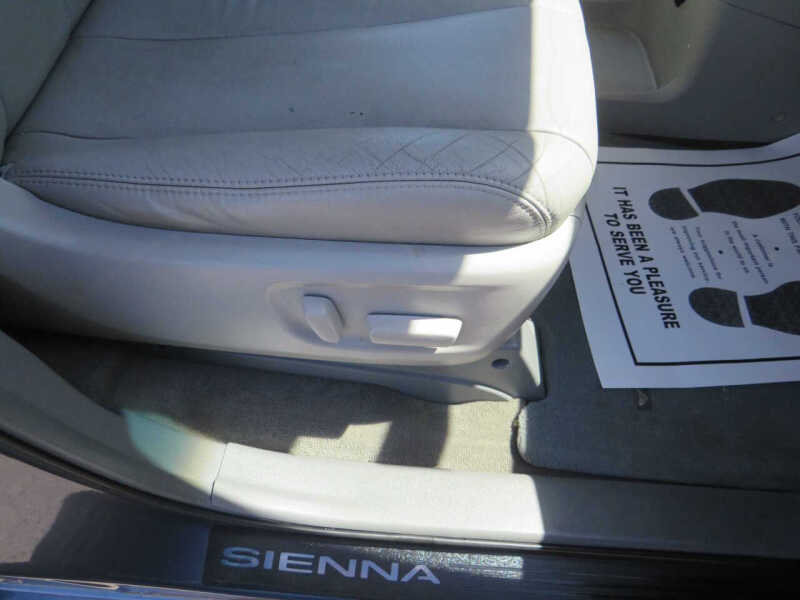 2013 Toyota Sienna