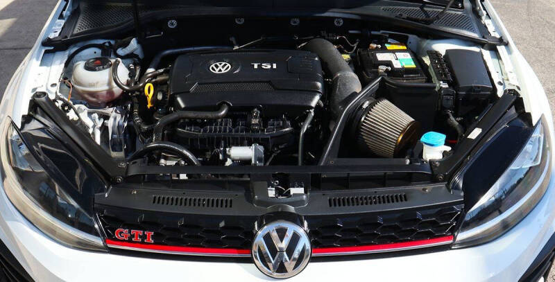 2019 Volkswagen Golf GTI S