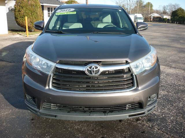 2016 Toyota Highlander LE