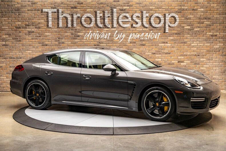 2016 Porsche Panamera