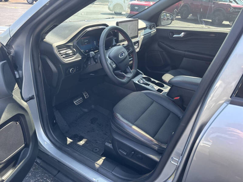 2023 Ford Escape ST-Line Select