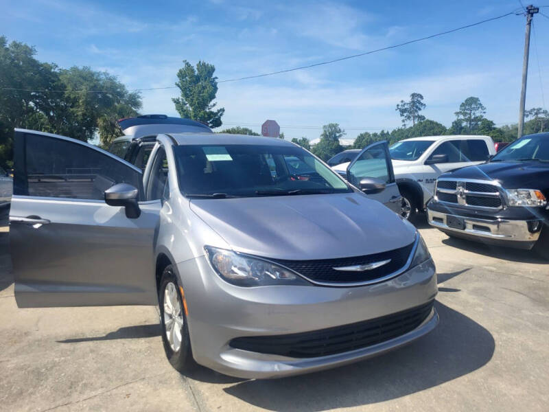 2017 Chrysler Pacifica Touring