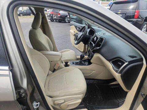 2019 Jeep Cherokee Latitude