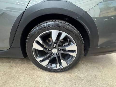 2018 Buick Regal TourX Essence