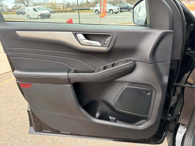 2021 Ford Escape Hybrid SE