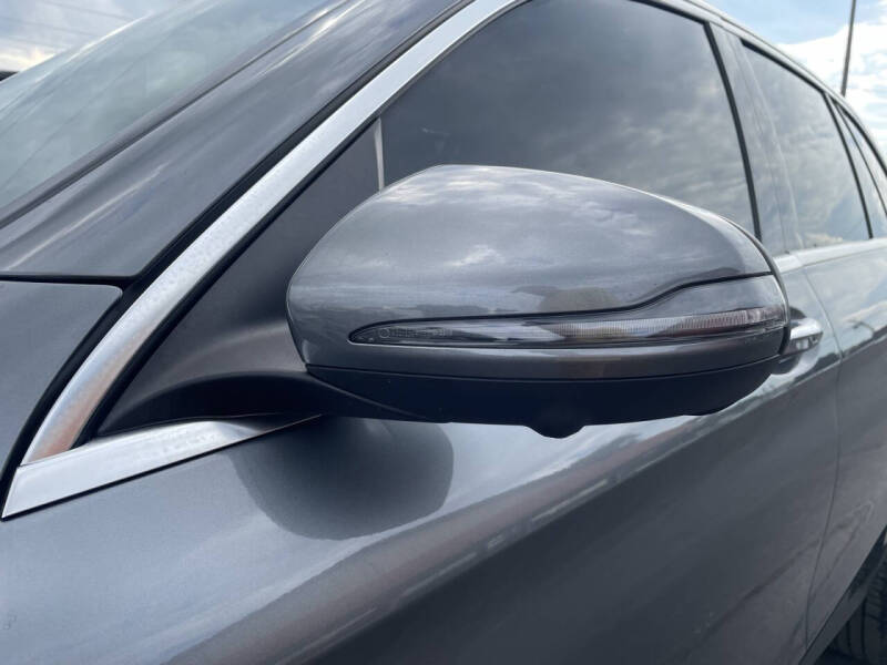 2019 Mercedes-Benz GLC GLC 300